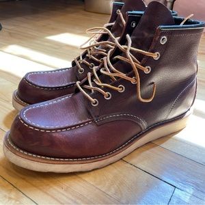 Men’s Redwing Classic Moc